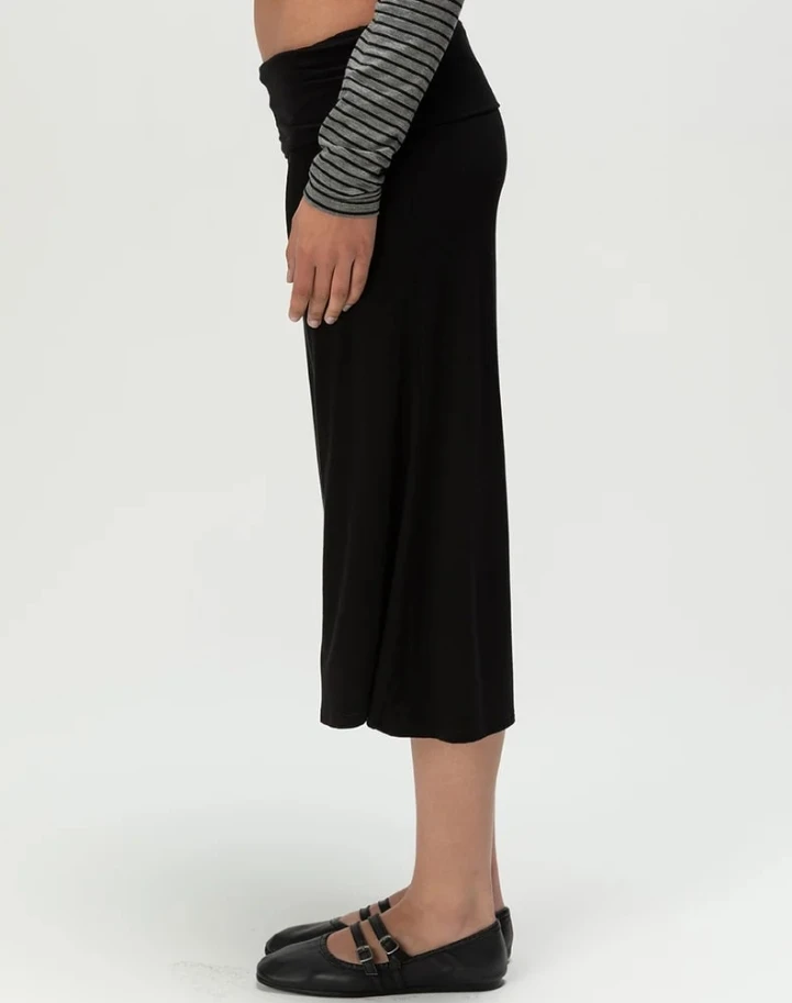 Women's Flowy Fold Over Capri Pants with Ruffle Hem and Elastic Waist