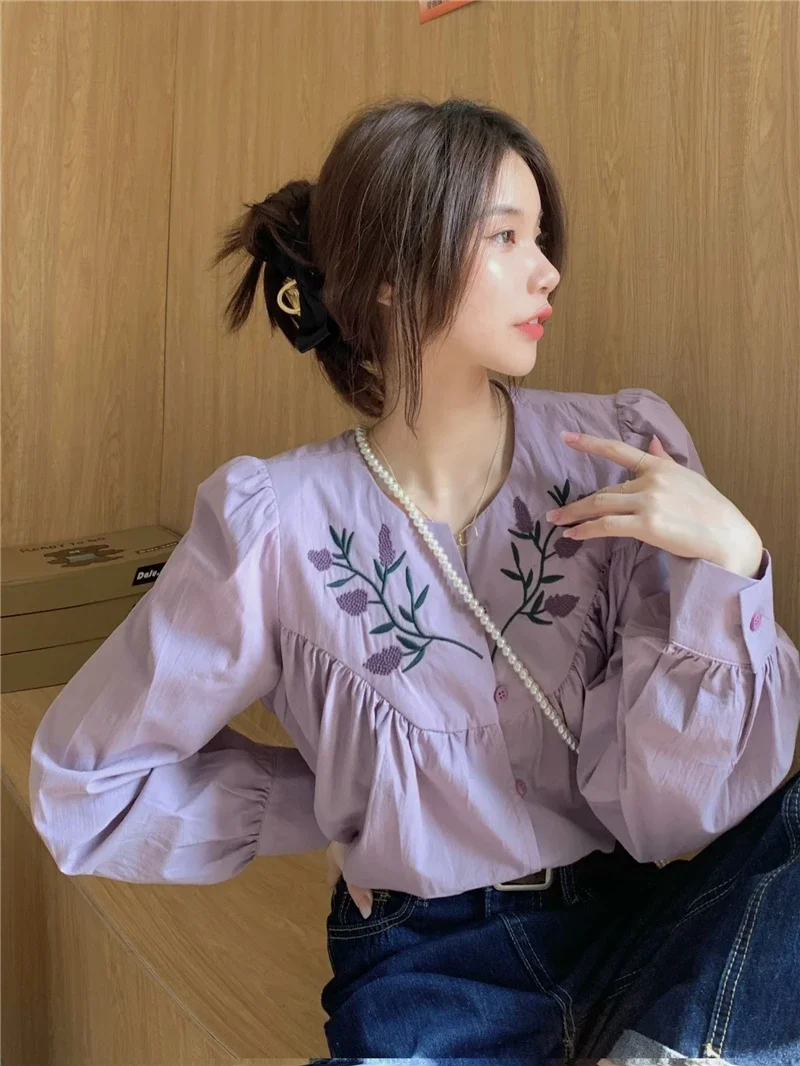

Spring Vintage Women Long Sleeve Embroidery Floral Shirts Loose Pleated Elegant Korean Blouses Tops 2024 Blusas Mujer De Moda