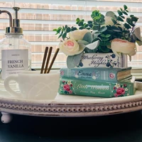 Wuthering Heights Book Ceramic Vase for Home decor Decorative Flower Vases Unique Planter Bookshelf Decor Tabletop Vases 2