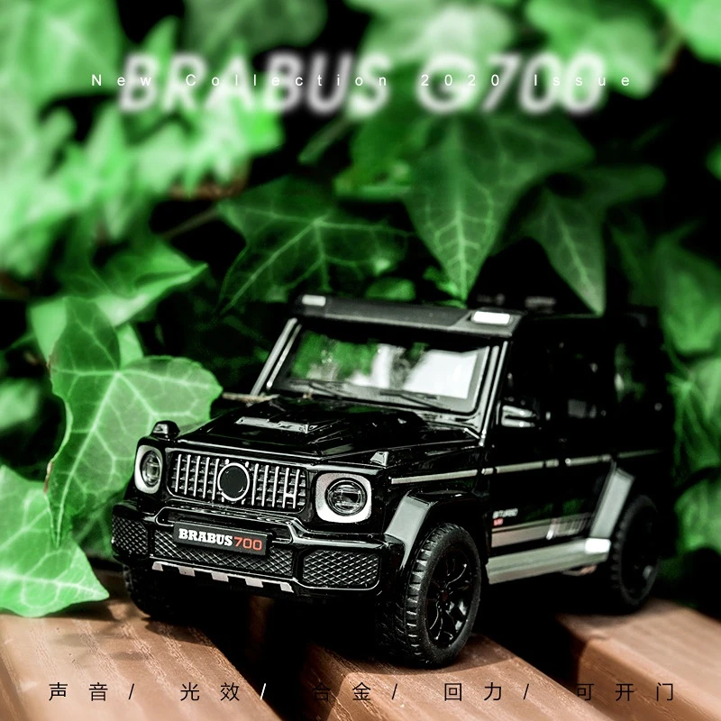 

1:32 Diecast Alloy G700 Four-color Car Model Children's Sound-light Six-door Open Toy Scene Decorations Collection Gift Boy Toys