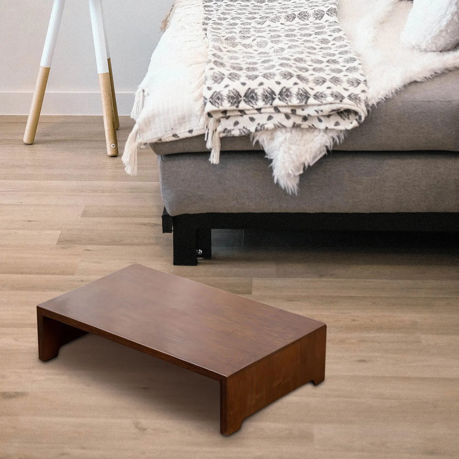 Repose-pieds épuré pour espace de travail moderne