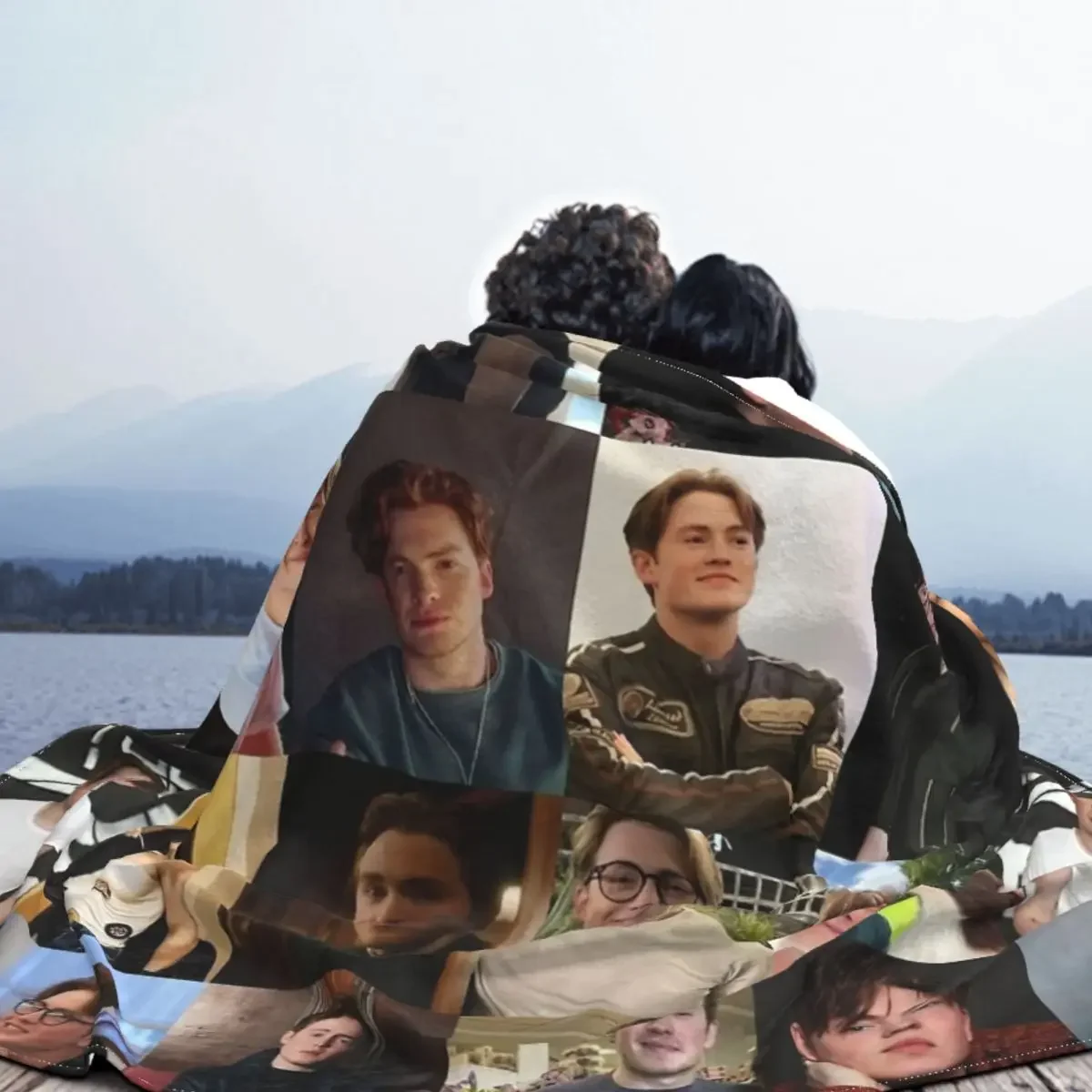 Connor To Collage ��� ŰƮ, �ö��� �ܿ� �ٱ�� �淮 ���� ������ ���, ħ�� �߿� ���� ���� �̺�
