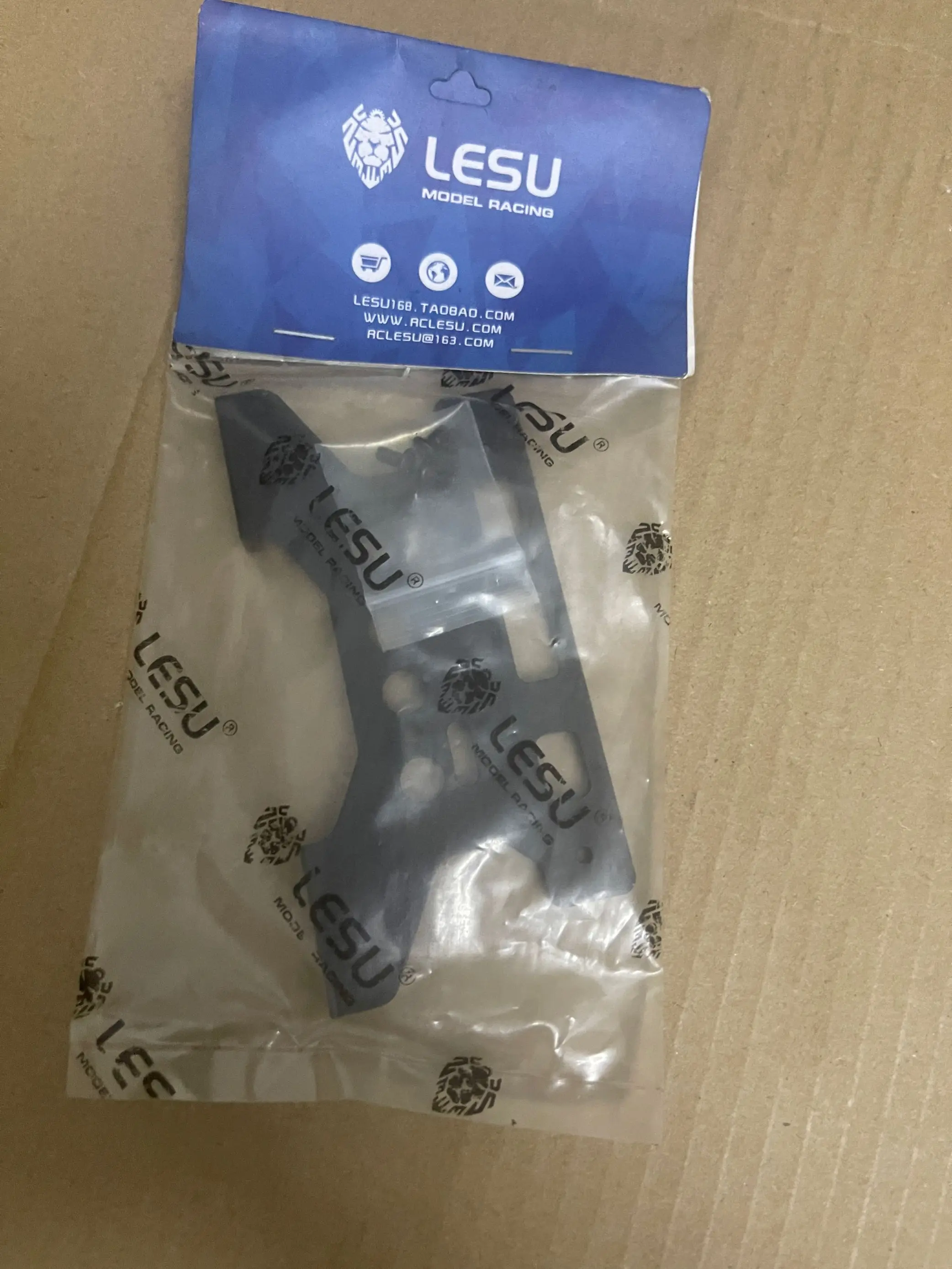 

LESU Metal Cabin Bumper Fit Rack for 1/14 TAMIYA Actros Benz 1851 3363 RC Tractor Truck DIY Model Car