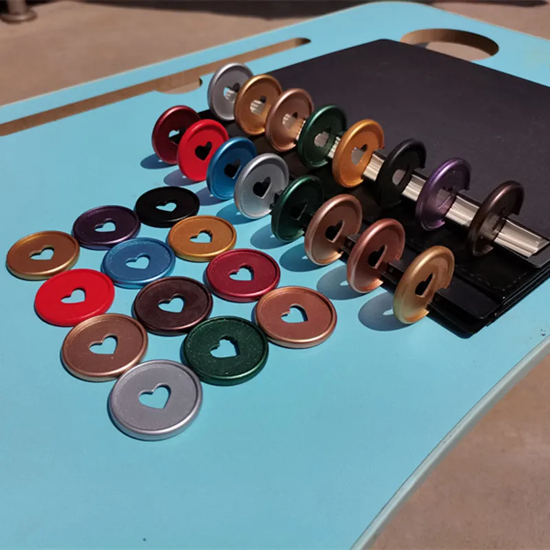 

100PCS35MM новое сердце-образный матовый переплет компакт-дисков, окантовочная и круглыми пряжками, блокнот с отрывными листами гриб отверстие переплет кнопка