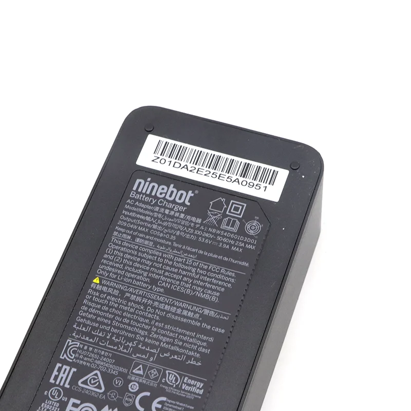 Original 53,6 V 3,9 A Schnellladegerät 210 W für Ninebot von Segway ZT3 Pro/ZT3 ProD/ZT3 ProE E-Scooter für 48 V Akku-Ladegerät – Detail 12