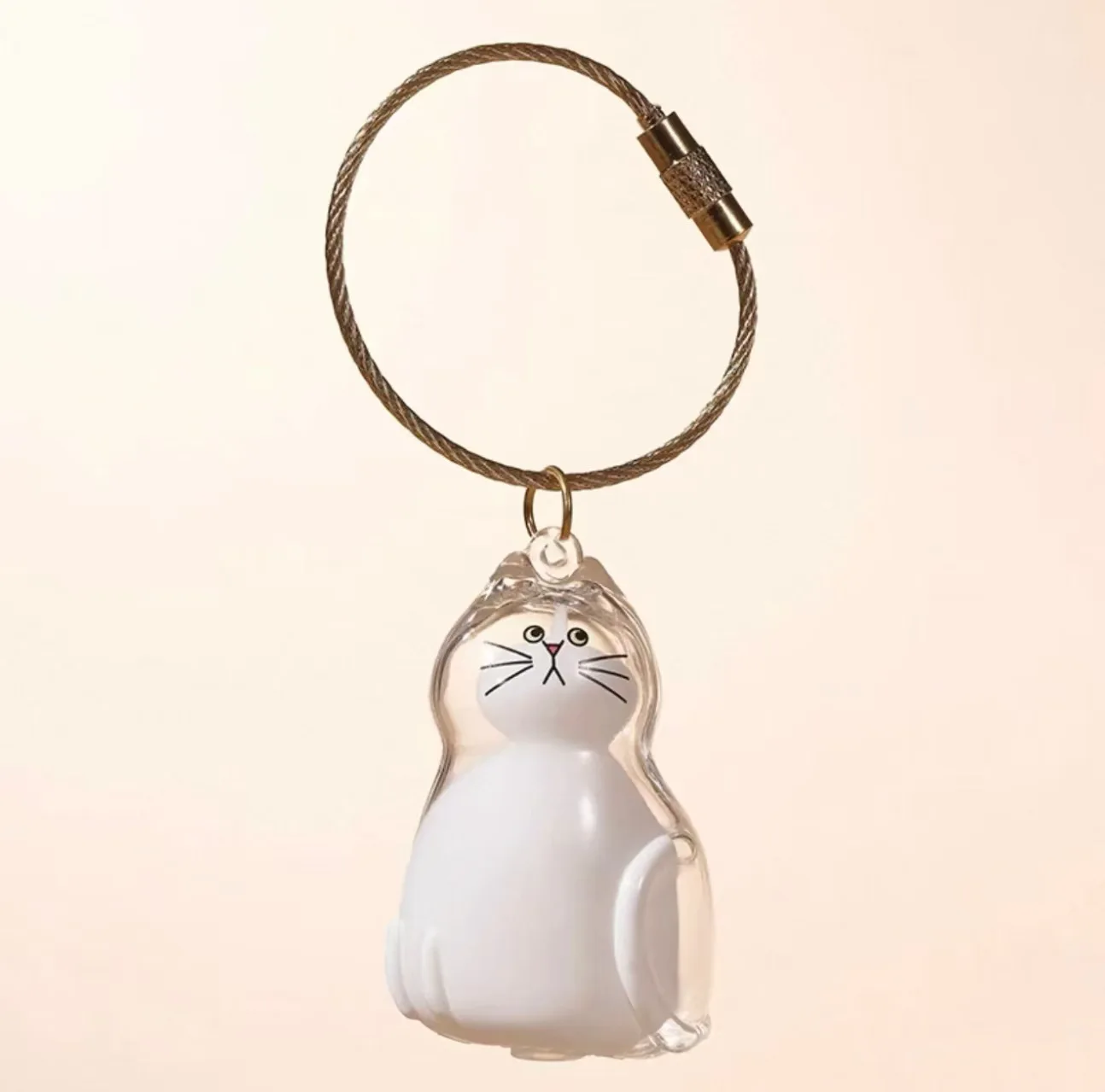 Charming Dog Hair Pendant Keychain - Adorable Accessory & Souvenir Gift