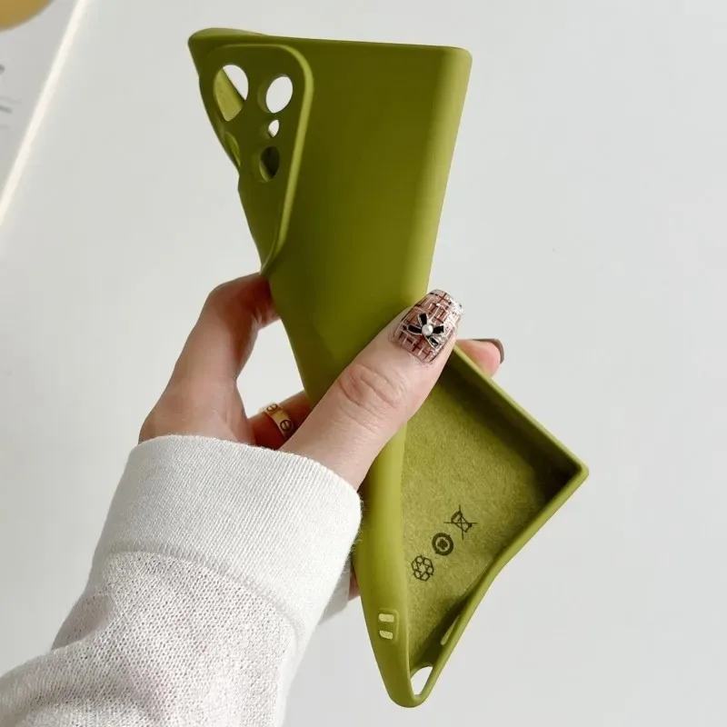 Luxury Liquid Silicone Soft Shockproof Case with MagSafe Magnetic Compatibility