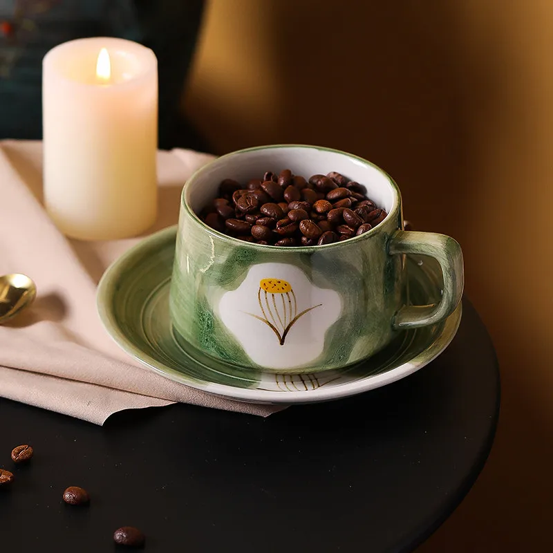 창의적인 꽃무늬 귀여운 컵, 가정용 사무용품 도자기 물컵, 미니멀리스트 스타일 커피잔과 접시 세트