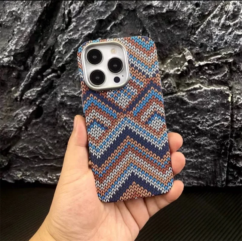 Carbon Fiber Relief MagSafe Case with Alloy Lens