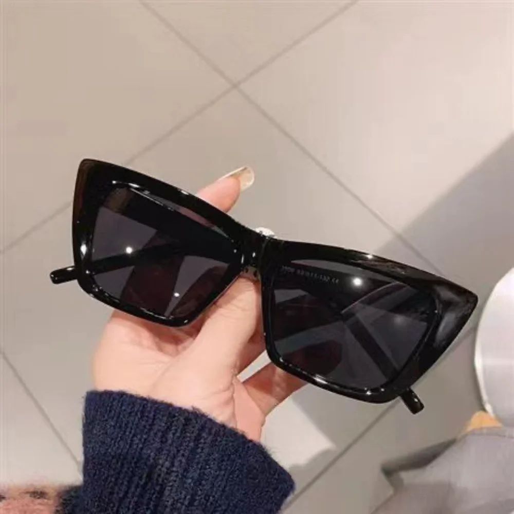 Retro Punk Big-framed Cat's Eye Sunglasses Woman New Trend Street Photography Hip-hop Styles Fashion Show Sunglasses
