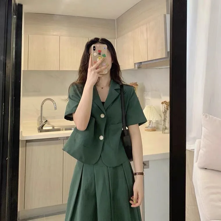 

2024 Summer New French Style Light Mature Casual Loose Short-sleeved Suit Jacket Top High Waist Skirt Professional Two-piece Set