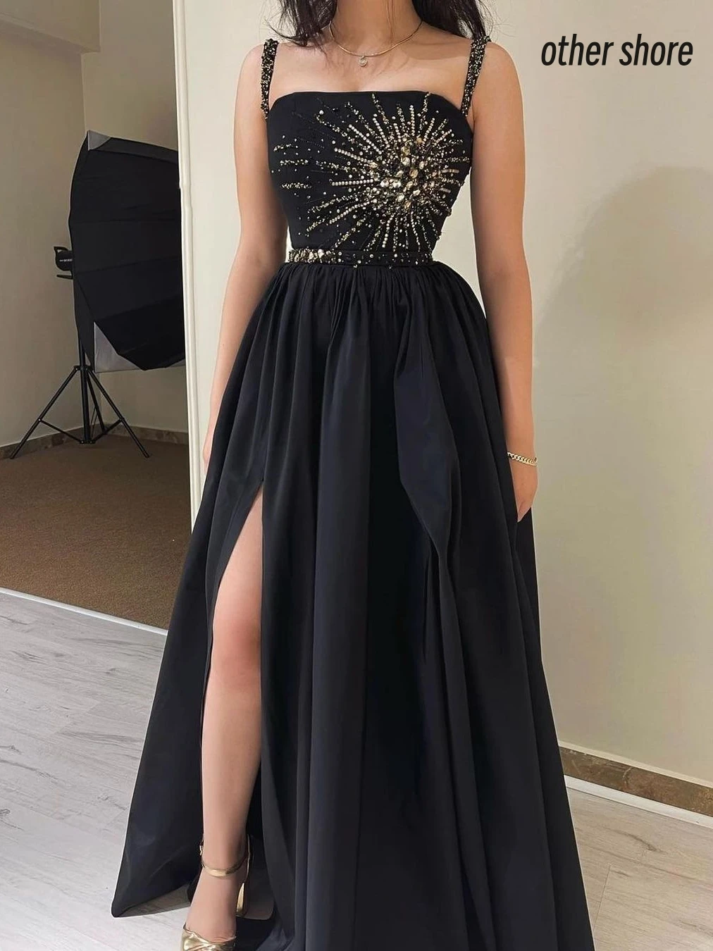 

Other Shore Elegant Vintage Sexy Black Crystal Beading A-Line Customize Formal Occasion Prom Dress Evening Party Gowns