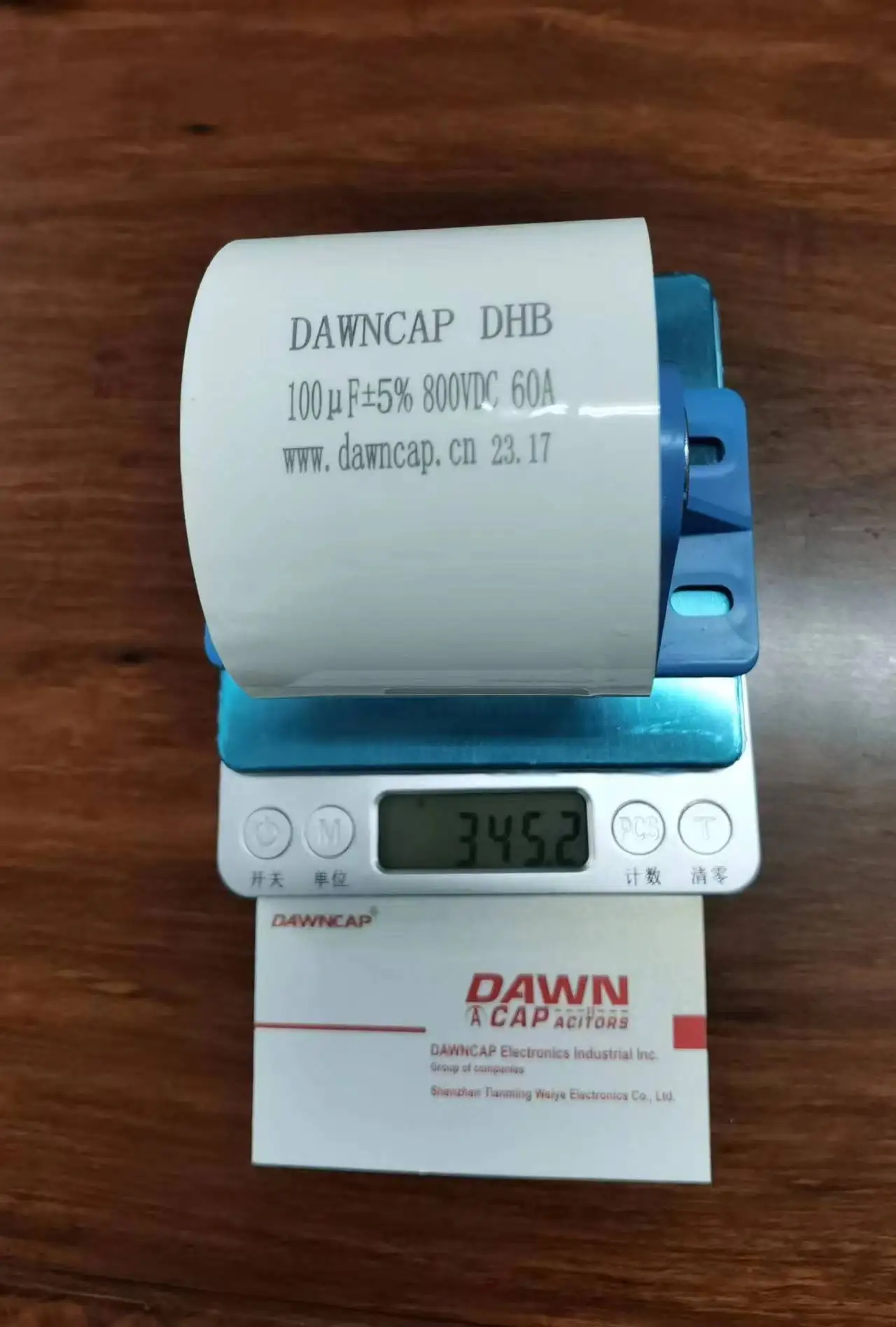 

DAWNCAP DHB 800V 100UF 800VDC ±10% DC Filter Capacitor 60A 72*60MM