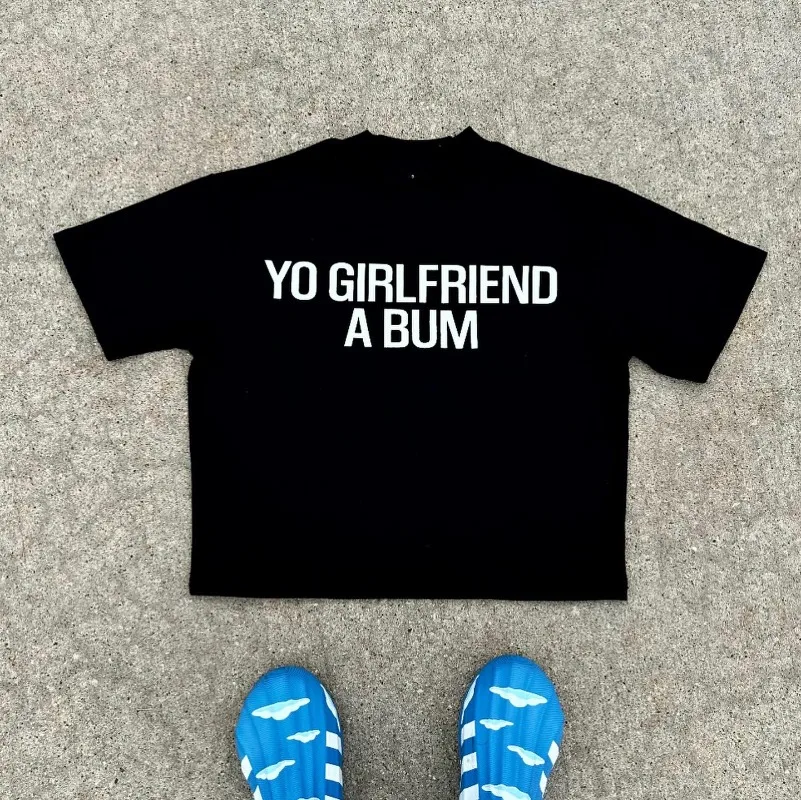 

Футболка женская оверсайз с круглым вырезом и надписью