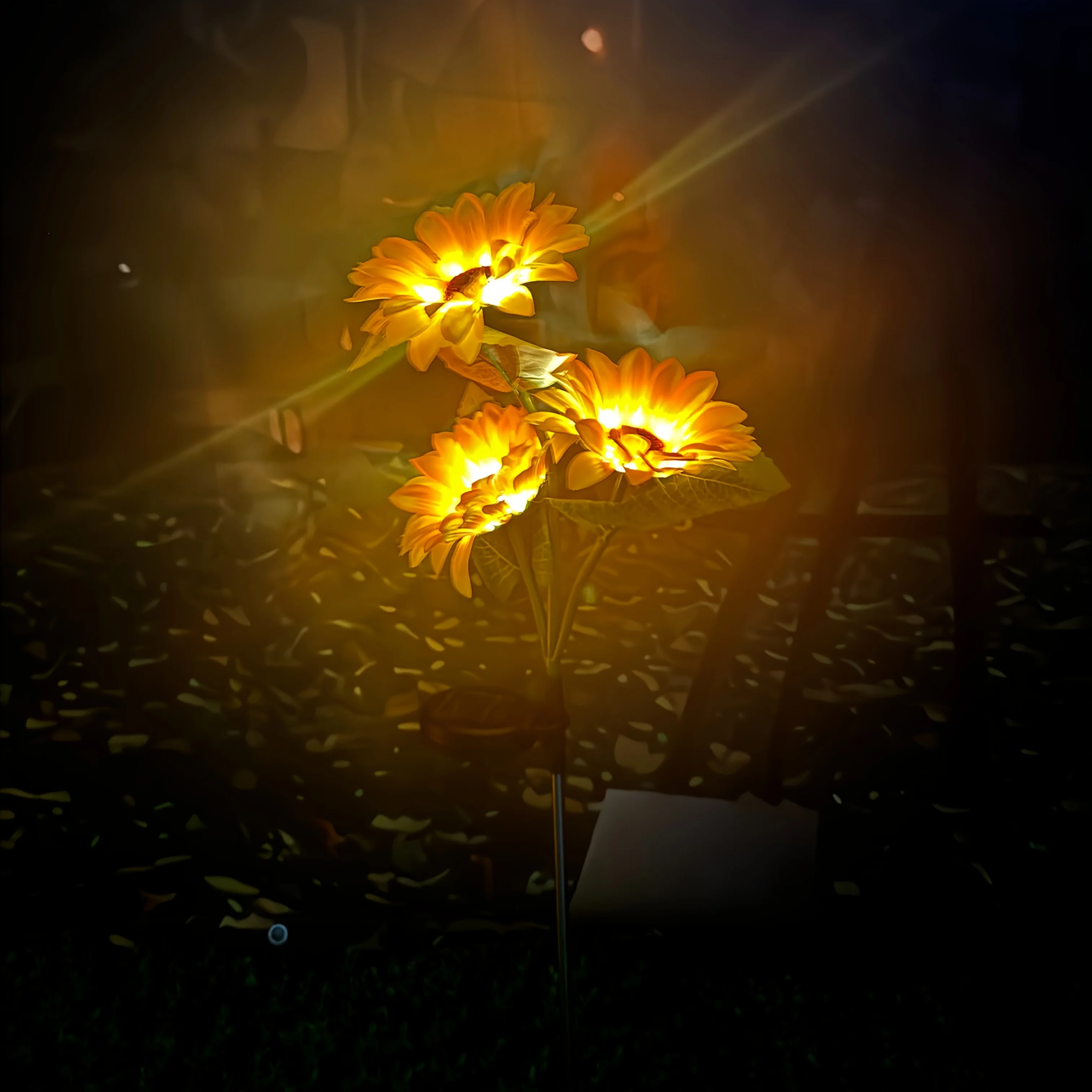 3-Head LED Solar Garden Lights Artificial Sunflower Outdoor Landscape Lights IP44 for Patio Garden Yard Lawn Decoration Light