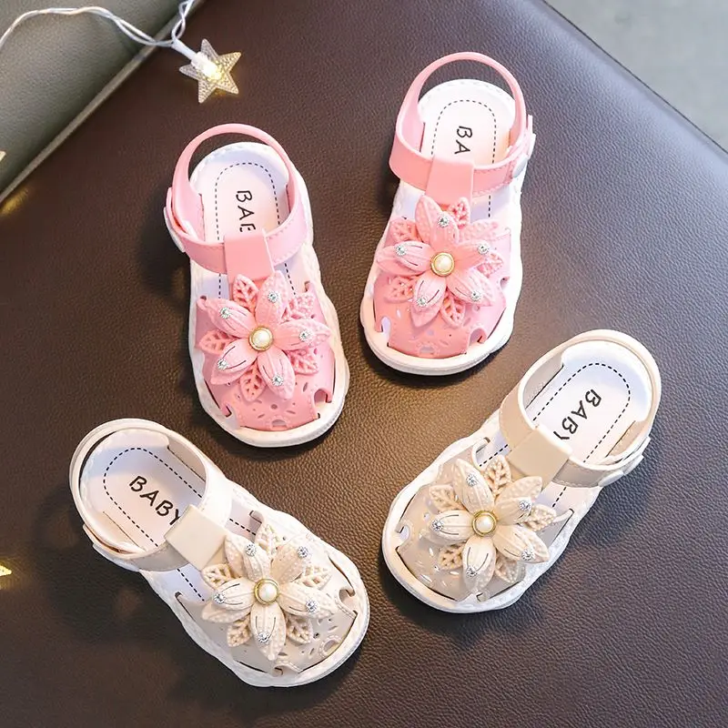 Summer 0-3 Cute Flower Rhinestone Baby Shoes for Girls Non-Slip Soft-Soled Children Toddler Kids Sandals With Covered Toes