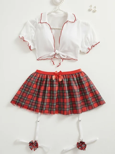 Nouvel ensemble de lingerie transparente pour femme : soutien-gorge push-up à armatures et string, nuisette délicate avec culotte 1