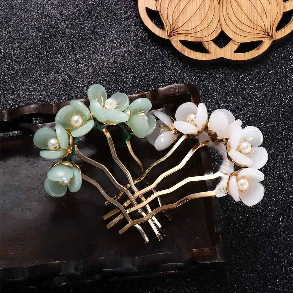 Description Picture 6 of itemStyle Trendy Headwear For Girls Hanfu Cheongsam Disk Hair Hair Fork Hair Accessories U Shaped Hairpin Flowers Hair Stick