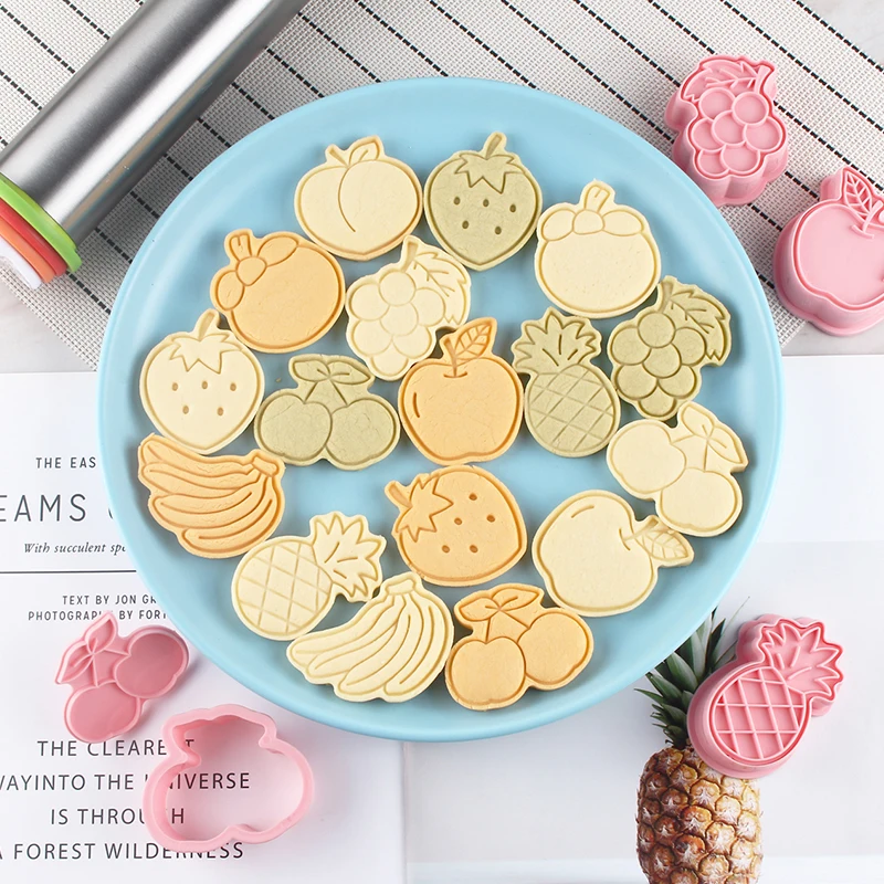 8Pcs/Set 3D Banana Peach Pressable Biscuit Mold Plastic Fondant Stamp Kitchen DIY Baking Tools Cartoon Apple Fruit Cookie Cutter