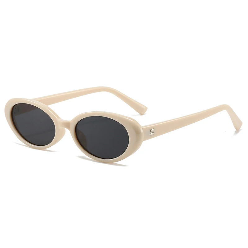 Vintage-Inspired Oval Sunglasses - Unisex Luxury UV400 Eyewear