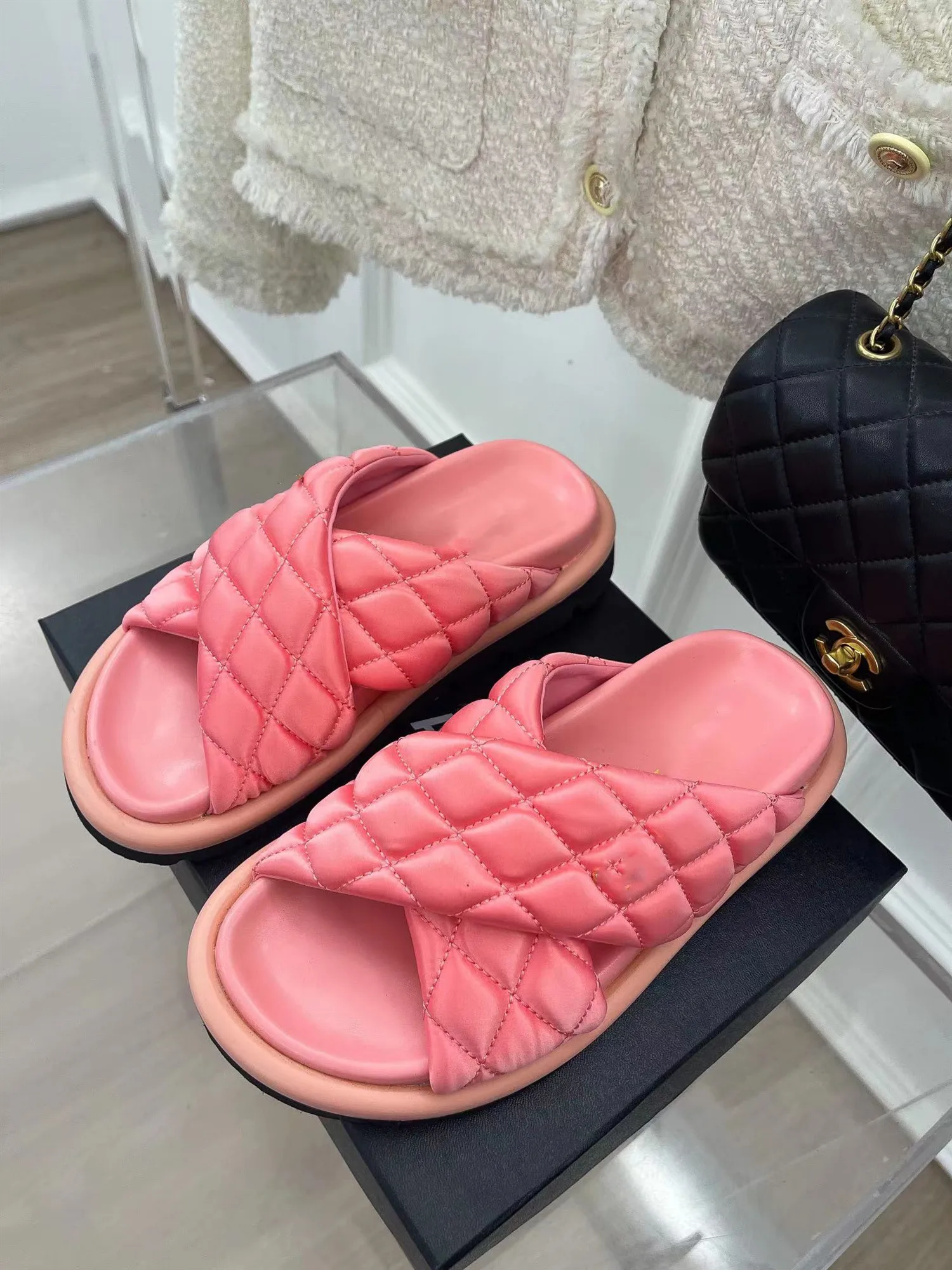 Rhombic Crossed Loafers With Thick Bottom Bread Women Slippers Nylon Waterproof Cloth Foamed Outsole Non-slip Wear-resistant