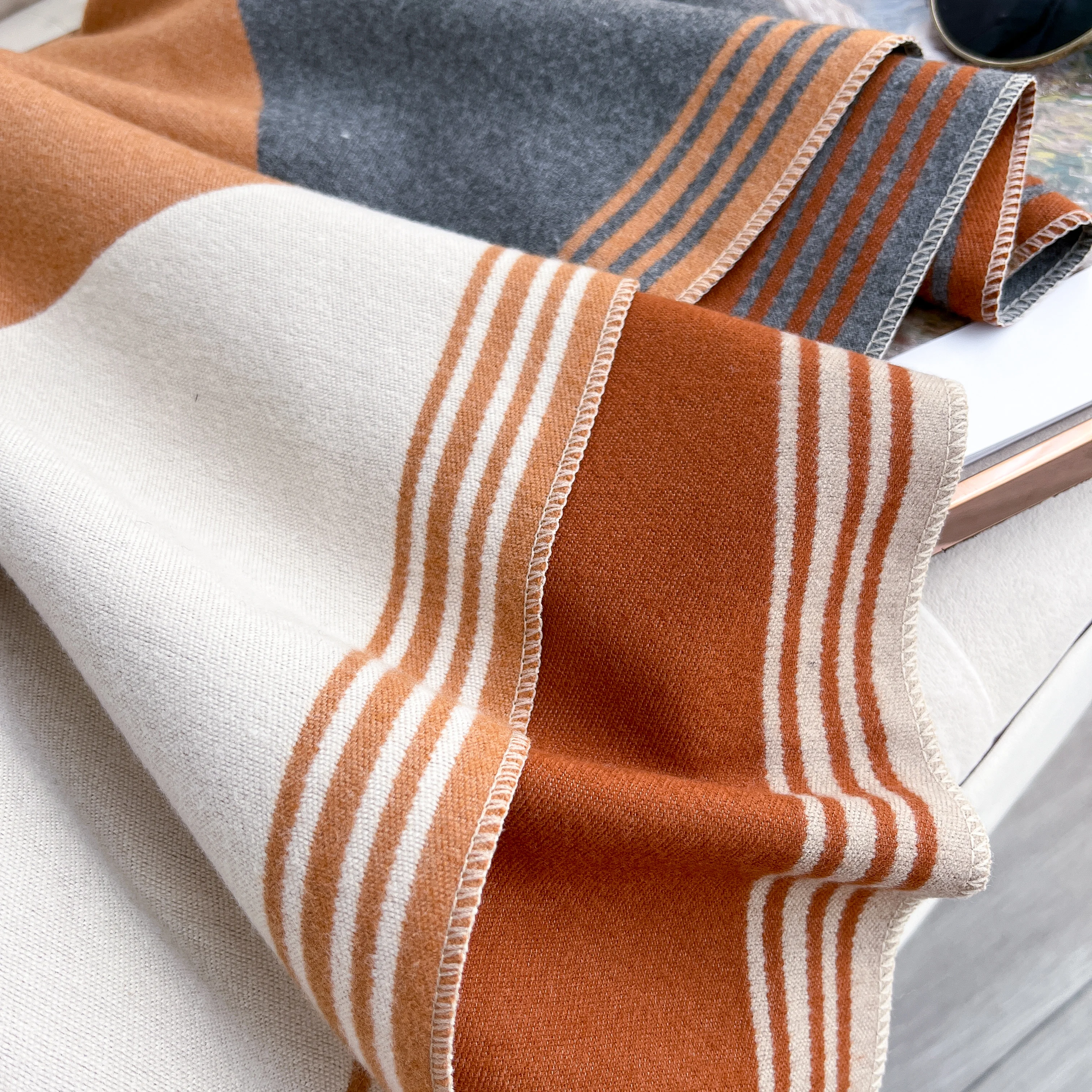 2025 Luxury Winter Cashmere Scarf Women New Design Warm Pashmina Blanket Poncho Scarves Female Print Shawl Thick Foulard Bufanda