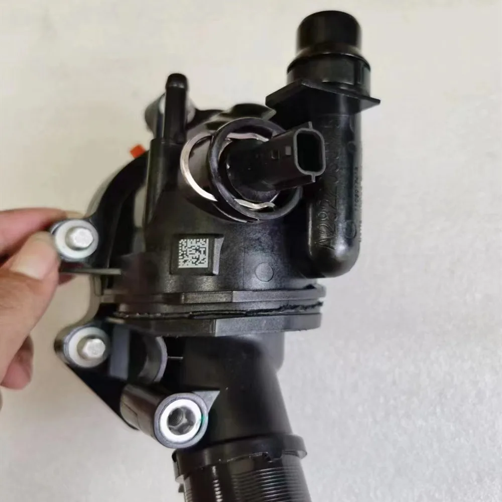 A2822030175 2822030175 Thermostat Housing for Mercedes-Benz A180 CLA200 GLA GLB180 GLB250