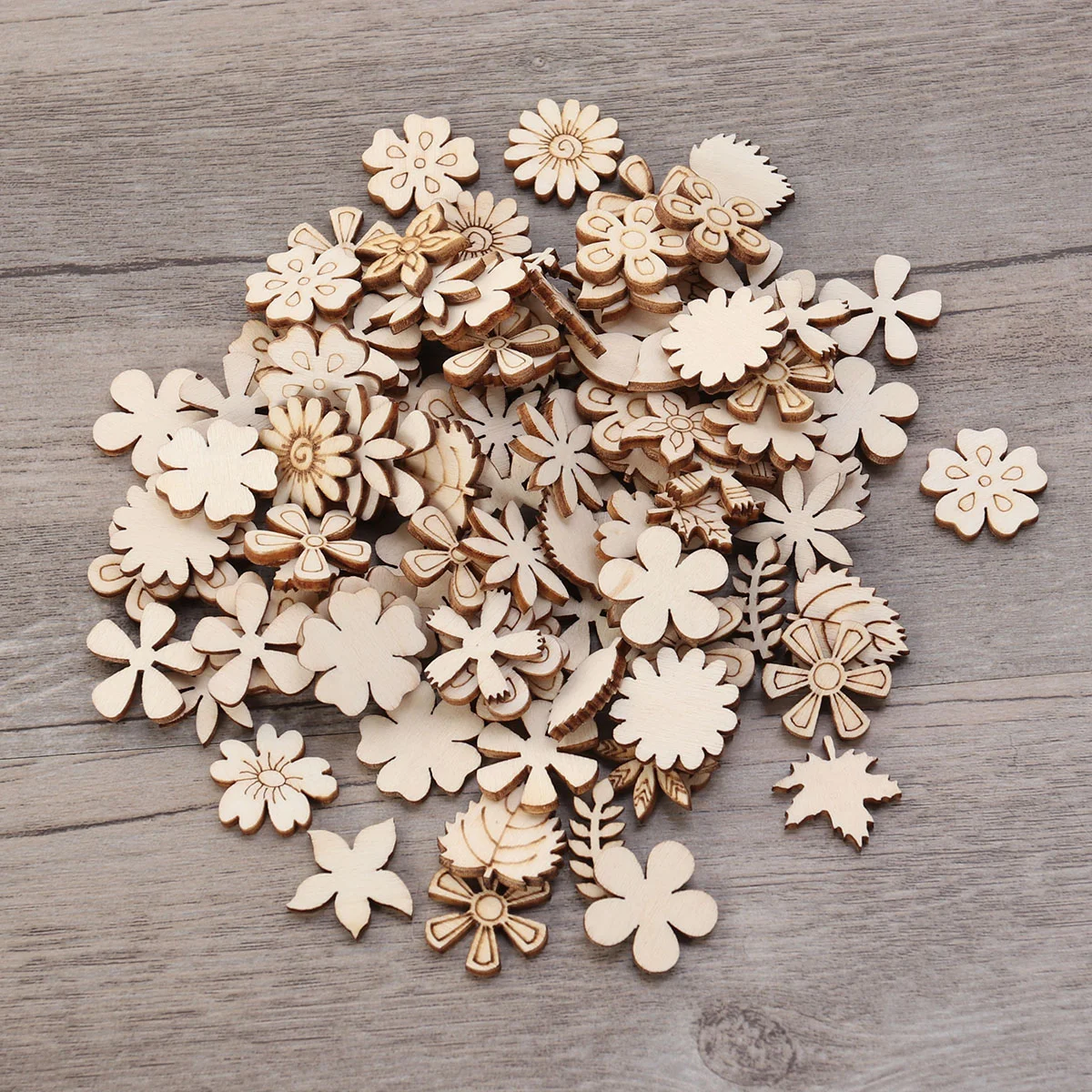 

100 Pcs Ornament Wooden Embellishments Faceplate Craft Material Christmas Slice Child