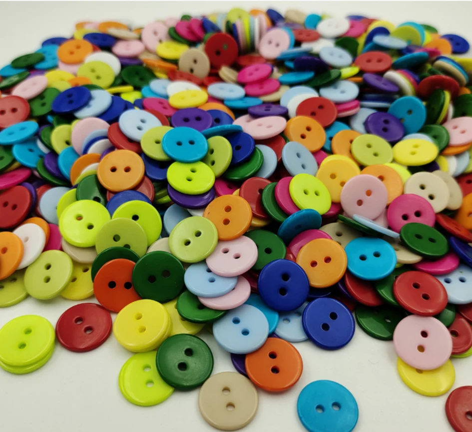 100 Stück Gemischte Stile Bastelknöpfe Nähknöpfe Runde Herz-Stern-Blumen Handgefertigte Zweiohrige Knöpfe für DIY-Handwerk Malerei Dekoration – Detail 1