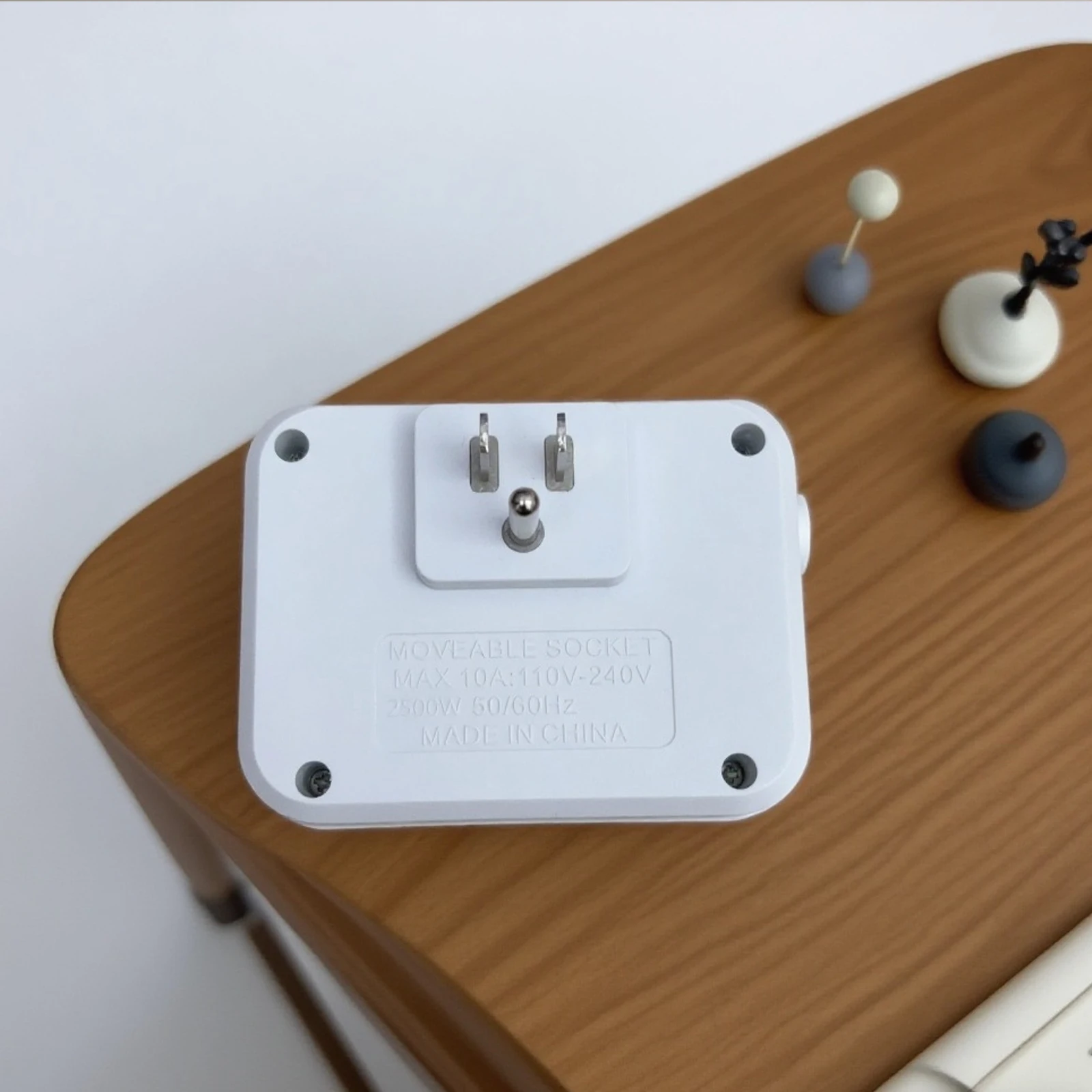 US Switch with surge protector Mini Portable Power socket 6-in-1 Multifunctional 3 sockets 2 USB ports 1 Type-C white