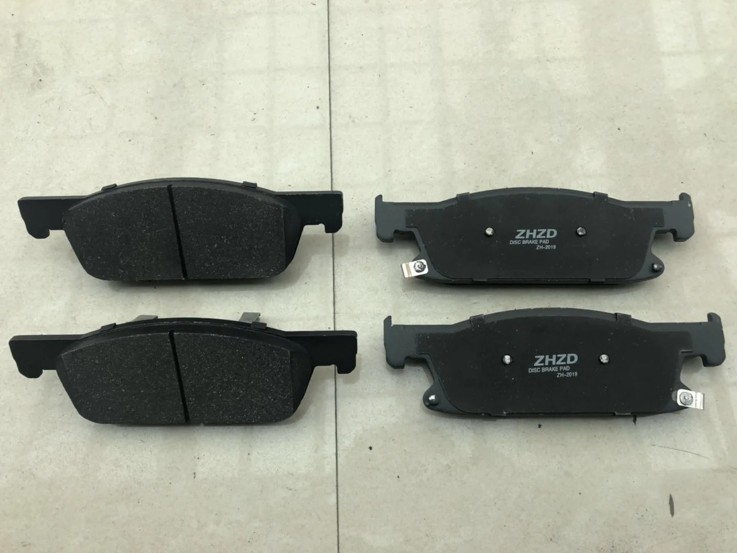 (1set) front / rear brake pads for Chinese GAC GS8 SUV autocar spare parts car brake pads set
