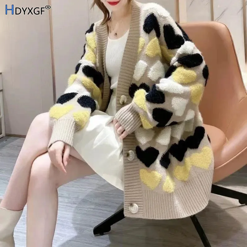 

Женский однобортный вязаный свитер, свободный утепленный кардиган с узором в виде сердца и V-образным вырезом, универсальные топы на осень