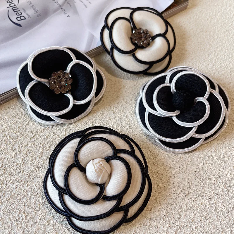 spier ontslaan koken Koreaanse Mode Stof Camellia Bloem Broche Pins Voor Vrouwen Crystal  Elegante Corsage Bruiloft Broches Sieraden Accessoires - AliExpress