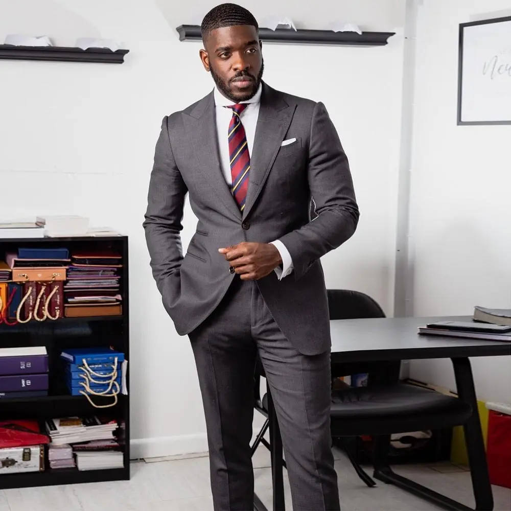 

Дизайнерский мужской костюм, индивидуальный пошив, блейзер, комплект для свадьбы, облегающие мужские смокинги, 2 предмета, пиджак и брюки, одежда для жениха с заостренным лацканом