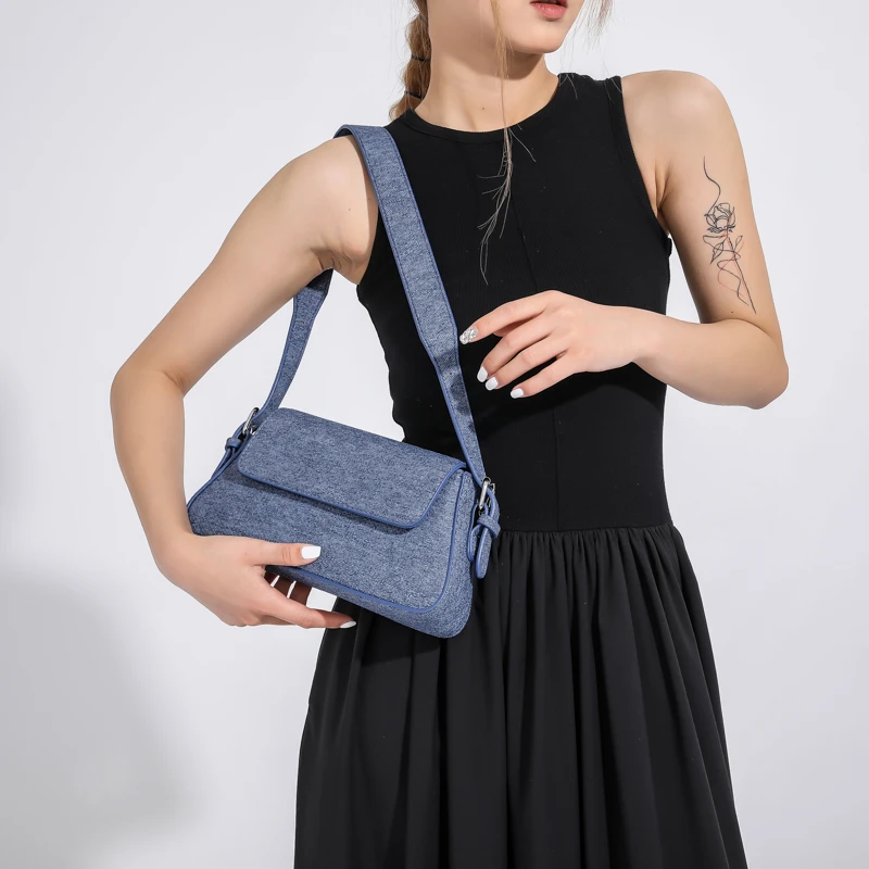 

Summer New Women's Denim Shoulder Bags Blue Solid Color Ladies Simple Underarm Bag Small Armpit Bag Evening Clutches Handbag