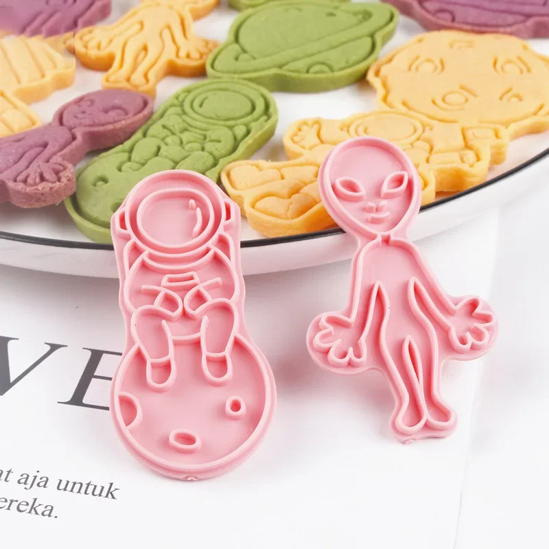 8 Pcs/set Cartoon Space Cookie Cutters Astronaut Spaceship Rocket Planet Cookie Fondant Stamp Biscuit Mould Cake Baking Tools cookie cutter baking mold cookie mould cookie printing mold fondant cutter