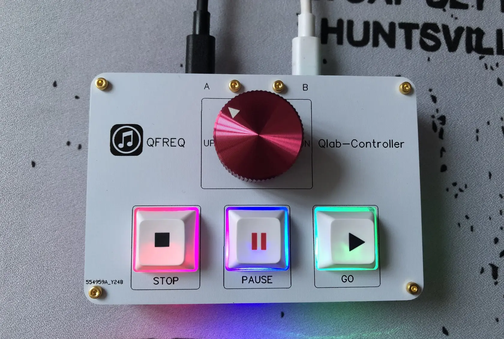 新しい QLAB コントローラは、QLAB Hirrender P1 SSP Itunes KUGOU