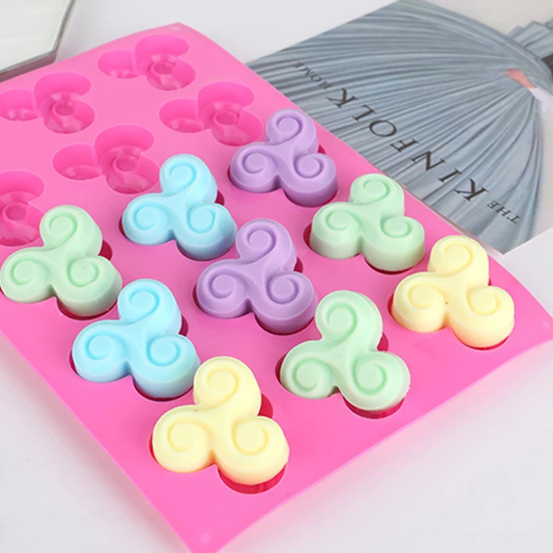 

15 Cavity Spiral Flowers Shape Silicone Mold Cake Mousse Fondant Chocolate Mould Pudding Jelly Kitchen Handmade Soap Making Tool