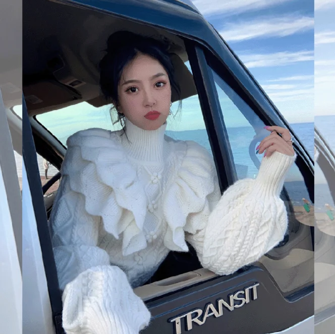 Рисунок 4 - Женский трикотажный свитер с оборками