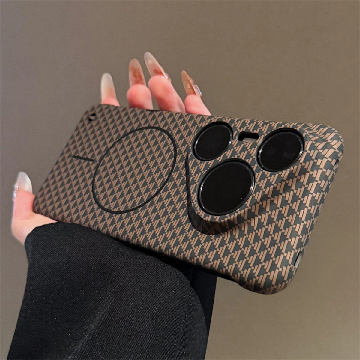 Magsafe Magnetic Frameless Kevlar Carbon Fiber Phone Case