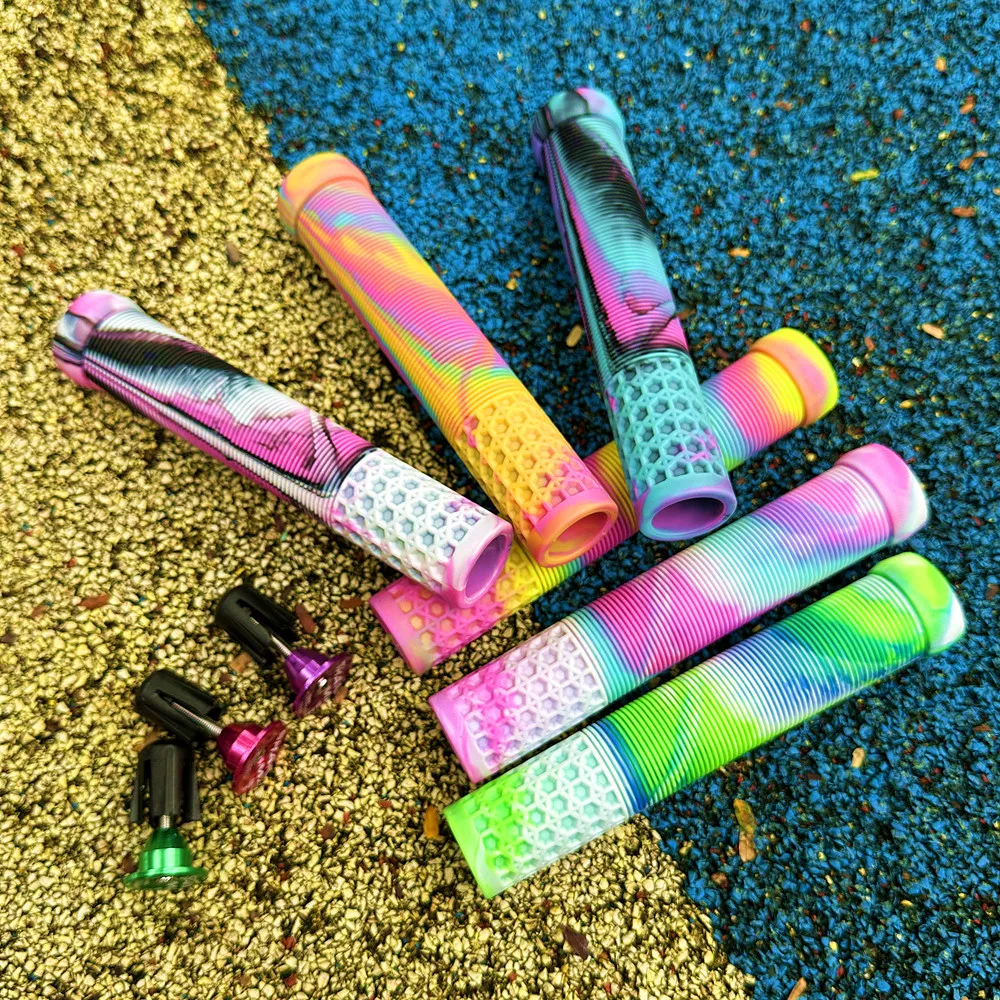 Impugnature per biciclette estese universali a righe in gomma di colore misto antiscivolo parti per ciclismo manubrio per bici da strada impugnatura per Mountain Bike  18