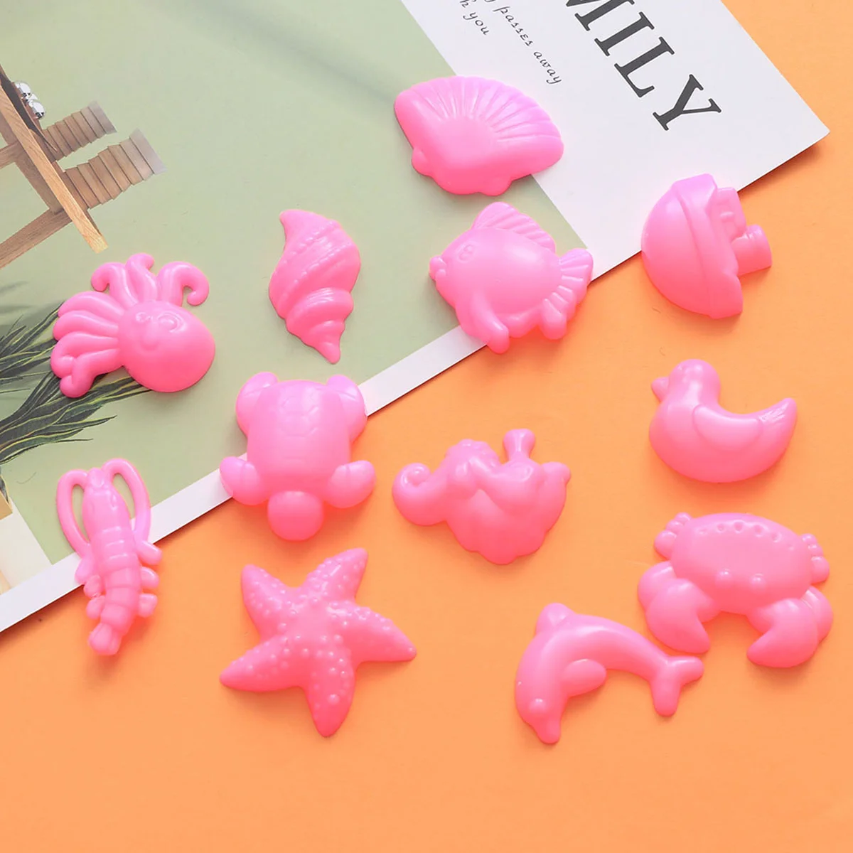 12pcs Play Sand Molds Beach Sand Toys Set Sand Tray Toys Sand Molds Set for Kids(Small/Ocean/ Random Color) 4