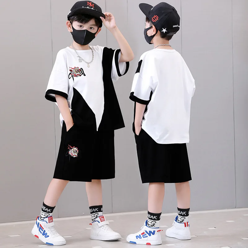 

Boy Short Sleeve Black White T Shirt + Shorts 2pc Sport Sets Summer Children's Clothing Kids New Summer Boys Clothes Suits 4-13Y