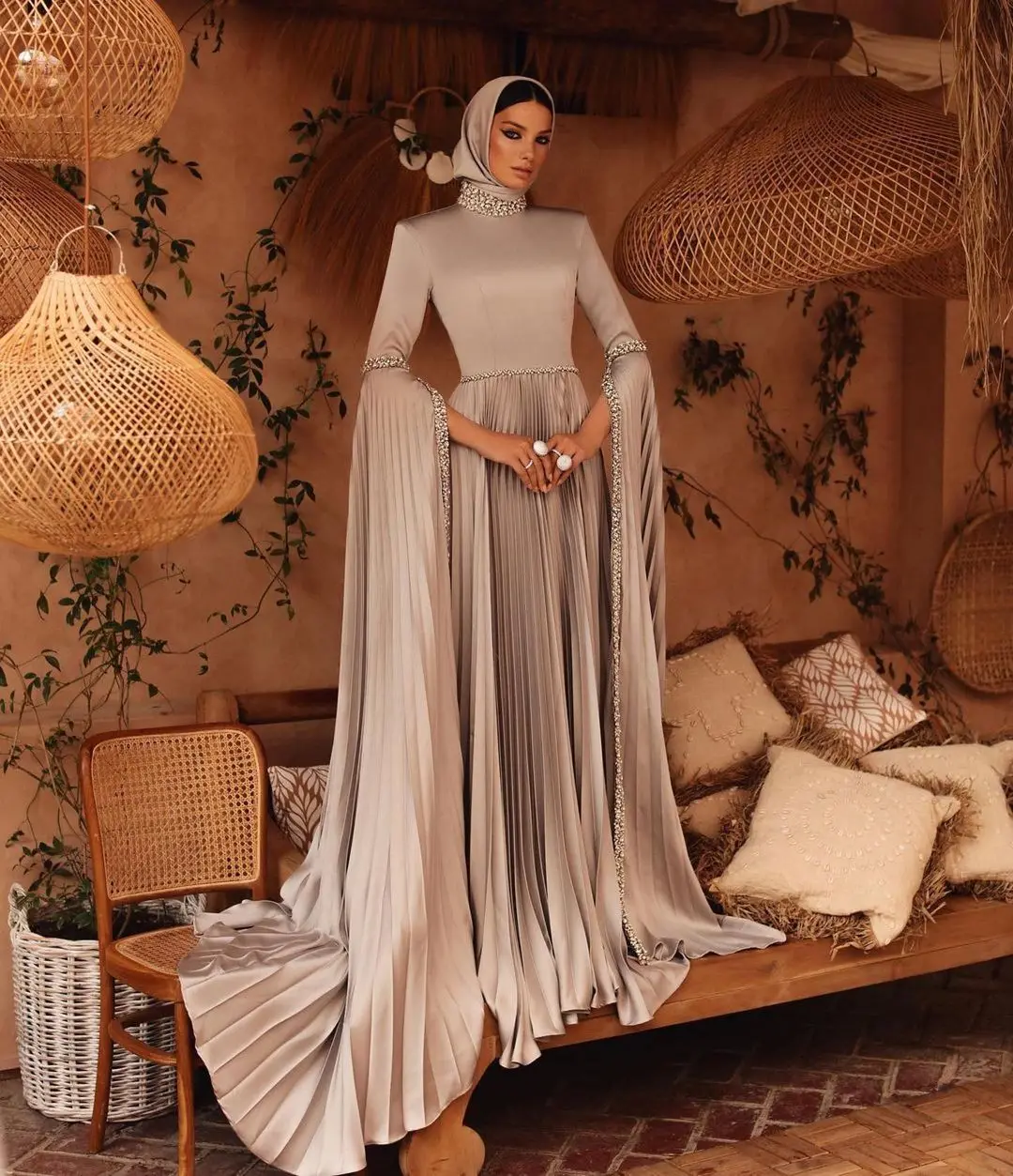 

Fashionvane Arabia Women Wear Long Sleeves Evening Dresses with Scarf Beaded Prom Dress Pleats A Line Dubai Special Party Gowns