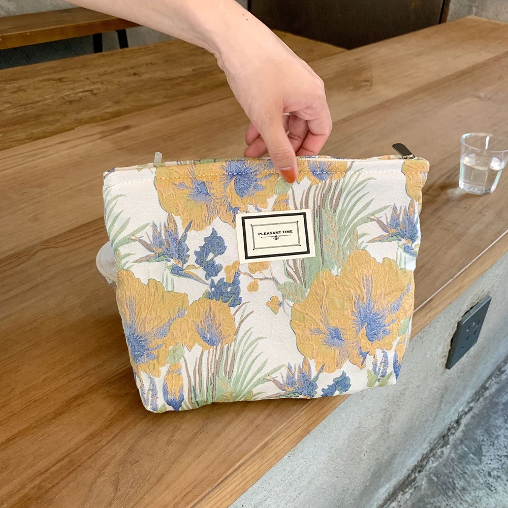 1PC Vintage Woven Satin Fabric Storage Bag Large Capacity Portable Makeup Toiletry Bag - Fashionable Organizing Solution 2