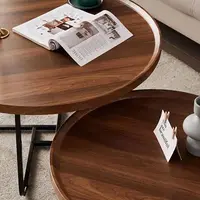 Ensemble de 2 tables basses rondes emboîtables de style moderne du milieu du siècle, avec plateau en grain de noyer cannelé, tables d'appoint circulaires pour salon, chambre et bureau 4