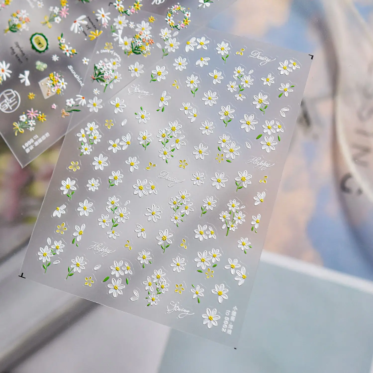 1pcs 5D 릴리프 네일 스티커 귀여운 네일 스티커 작은 데이지 봄 네일 장식 스티커 자체 접착 네일 아트 스티커 데칼