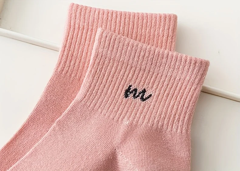 5 Paar Socken mit Buchstabendruck, bequeme und atmungsaktive Sport-Kurzsocken, Damenstrümpfe und Strumpfwaren, weiche und bequeme All-Match-Kurzsocken – Detail 22