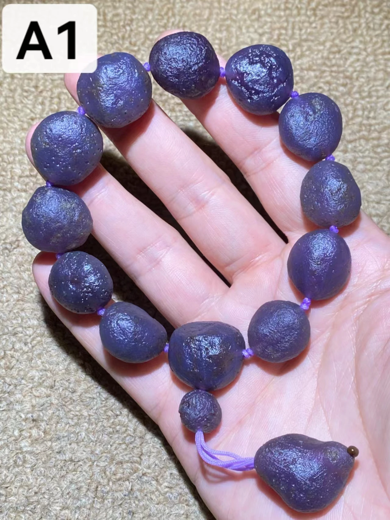 

1pcs/lot Rare Collectible Noble Mystery Violet Gobi Agate Rough Stone Bracelet limited edition without any artificial treatment