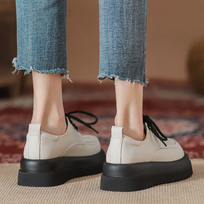 Round Toe Shallow Mouth Casual Woman Shoe British Style Clogs Platform Loafers with Fur Oxfords Female Footwear Black Flats Prep